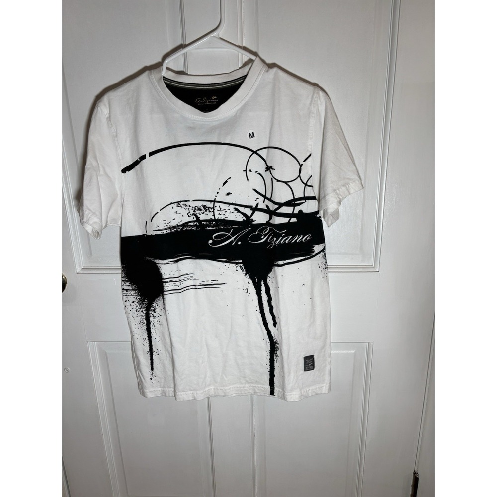a tiziano shirt Graphic Print Tshirt Medium EUC